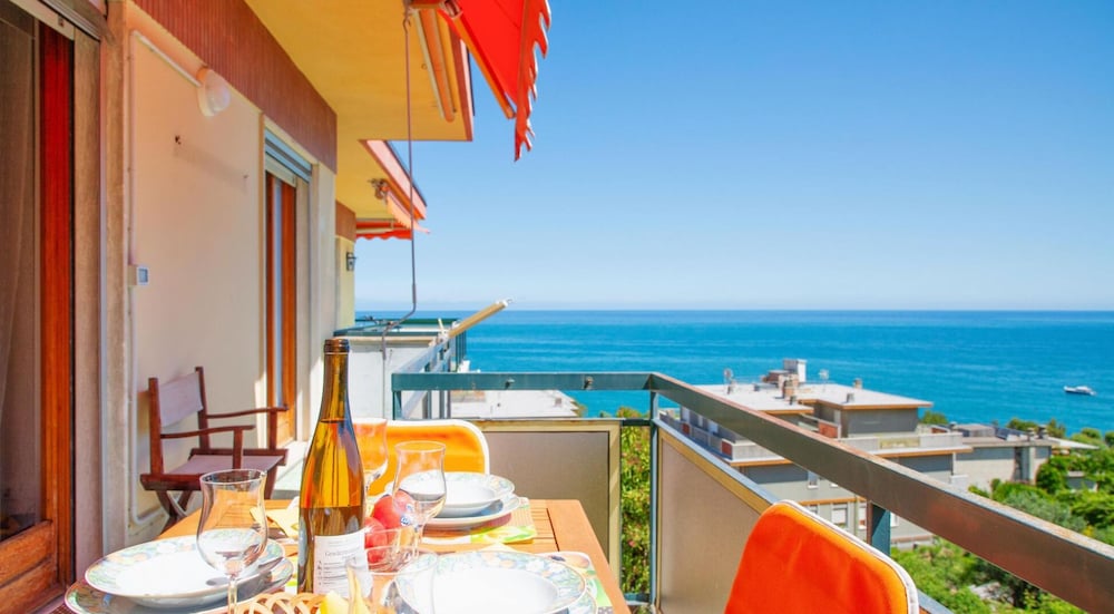 Le Orchidee 14 con Vista Mare by Wonderful Italy view 2