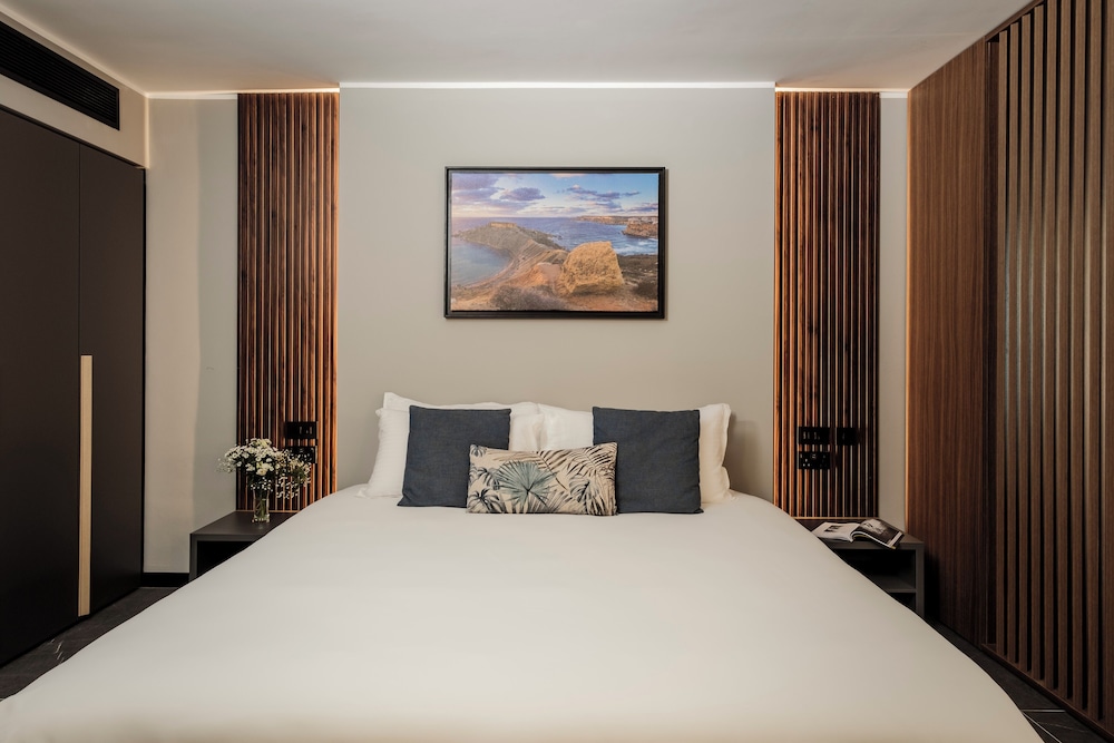 Isabella Suites