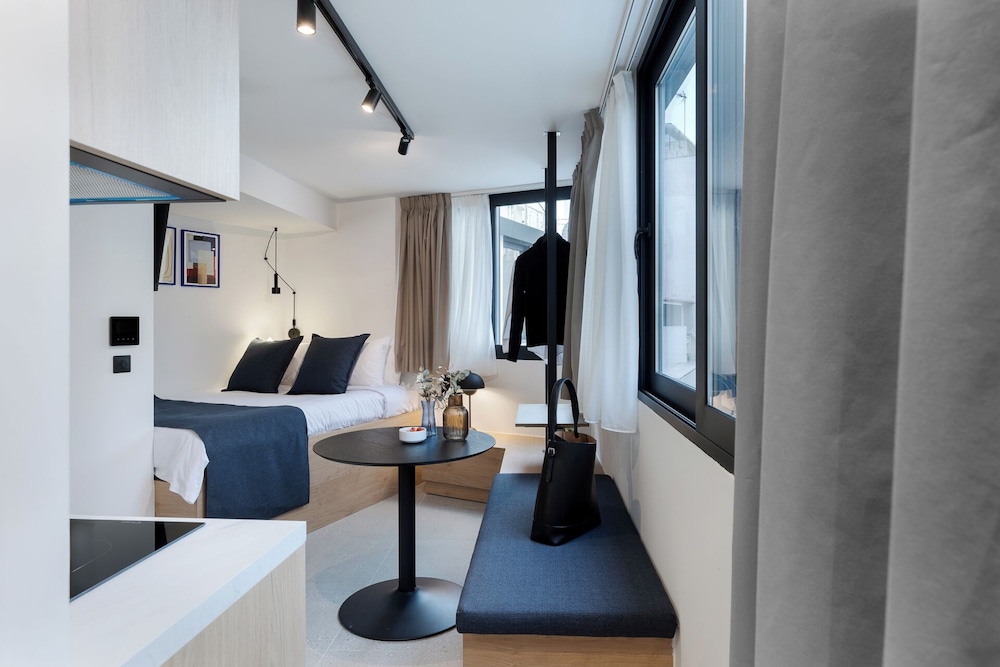 MoRe by Zoia Living