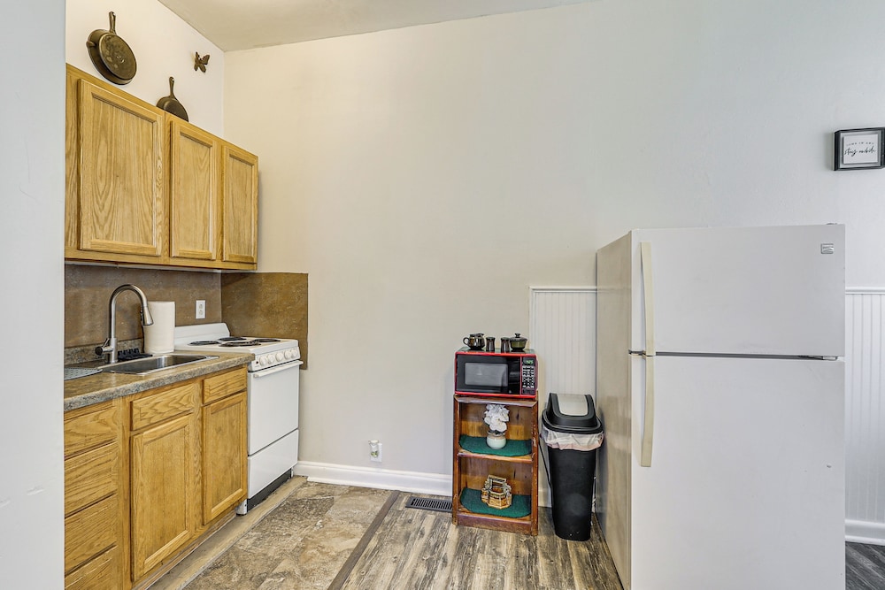 Near Walnut Valley Festival: Convenient Apartment!