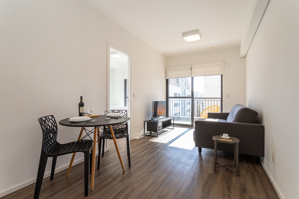 Setin Downtown Genebra by Viva - Apartamentos completos na Bela Vista com piscina