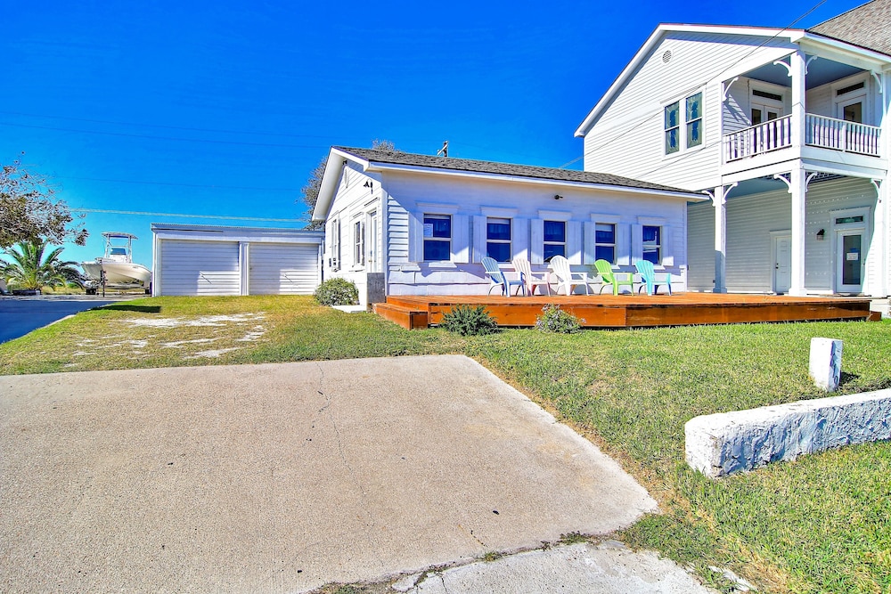 Joys Beach 1 Bedroom Cottage by RedAwning view 5