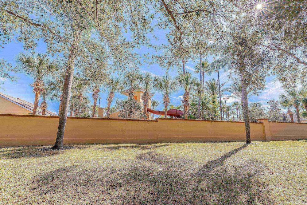 236 Regal Palms
