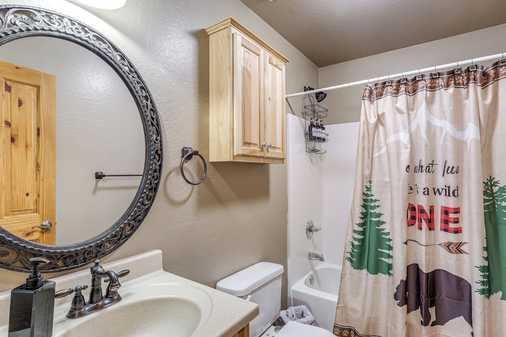 Mountain Retreat in Flagstaffs Kachina Village!