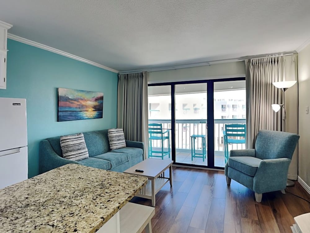 Casa Del Mar 350-front Facing