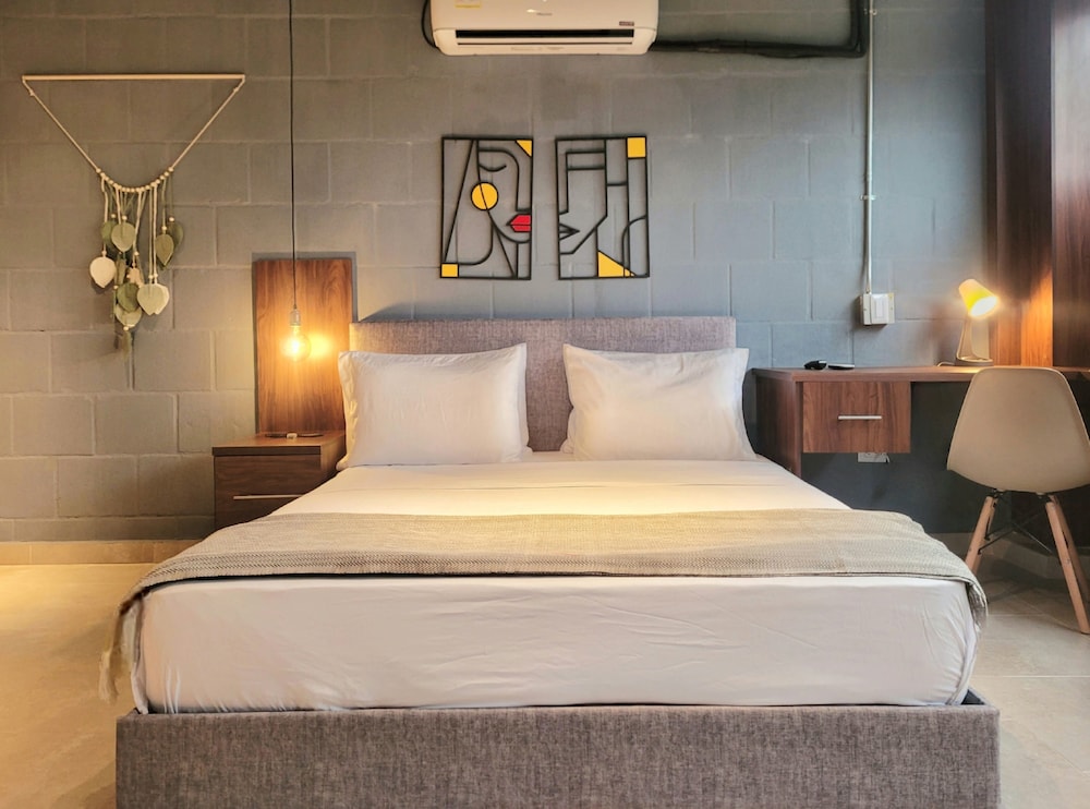 The Hub by Wynwood House