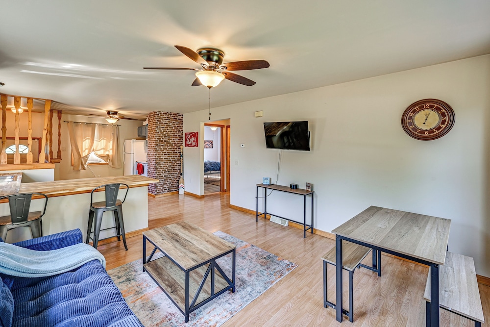 4 Mi to Lake Michigan: Updated Benton Harbor Home!