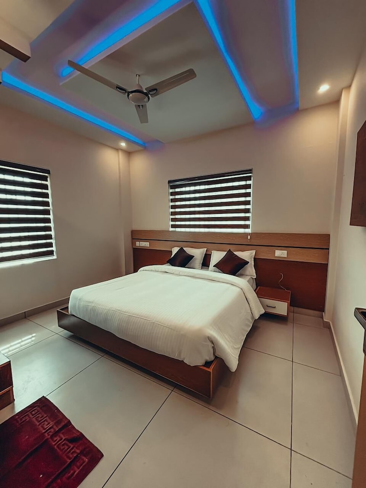 Azay Luxurious Apartment