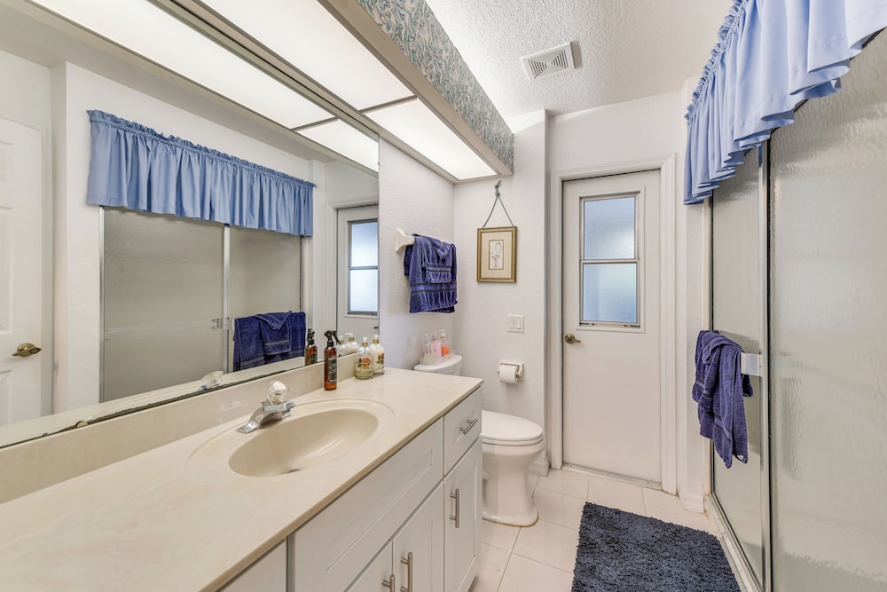 Sunroom & Dock! Canal-front Home in Port Charlotte