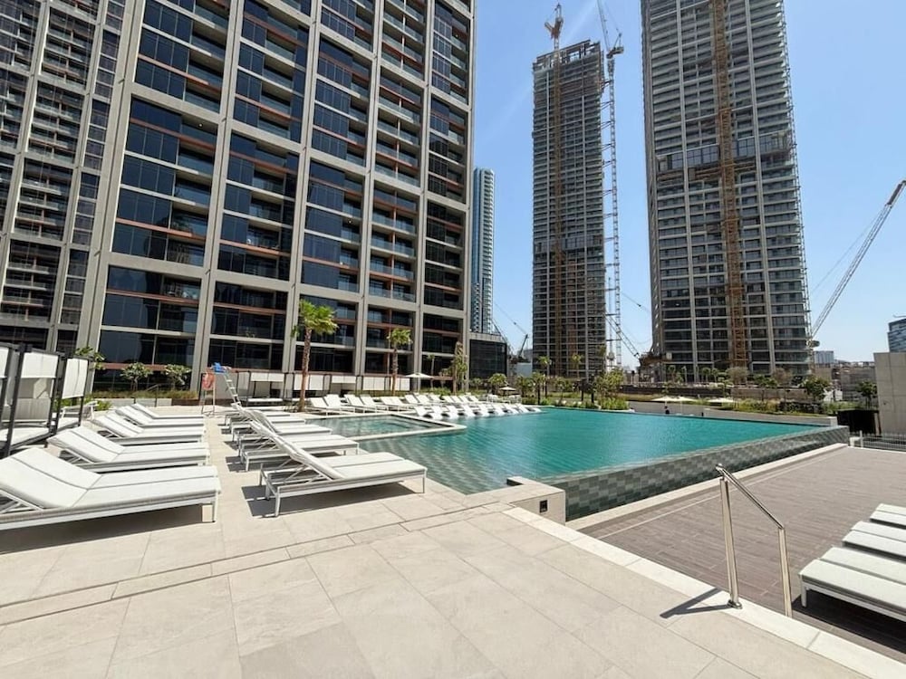 Sky Burj Khalifa View