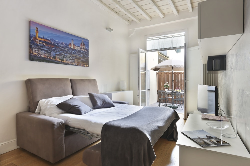 Ginori Apartment