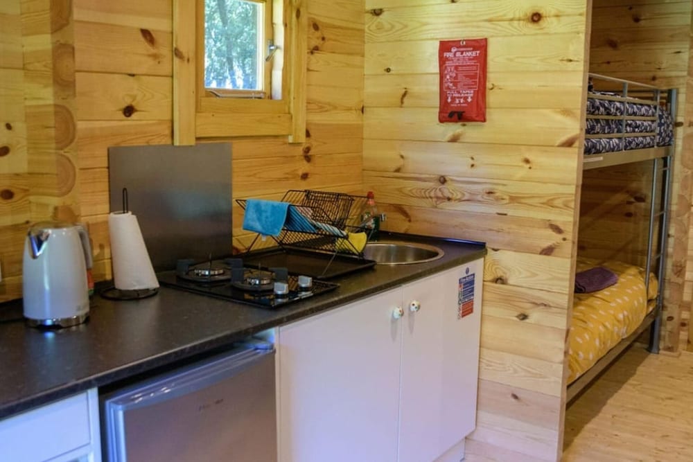 Snowdrop Cabin Retreat, dog Friendly, Peaceful