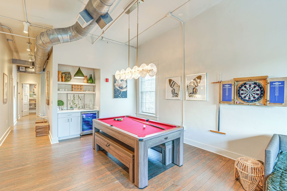 Walk to Vanderbilt: Eclectic Apt in Nashville