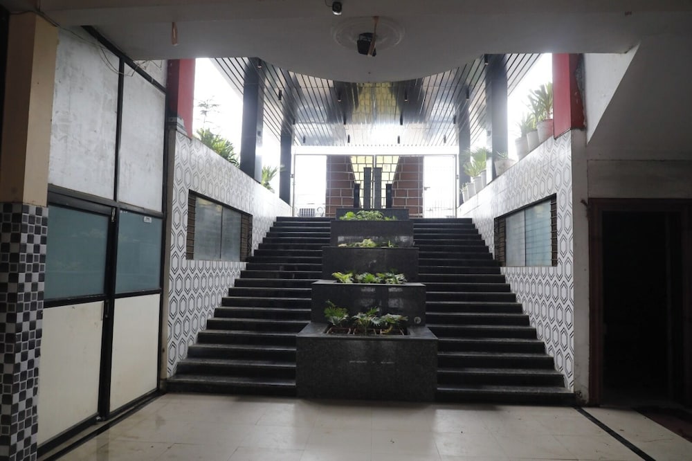Hotel Om Complex