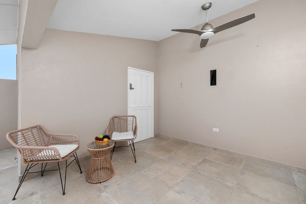 Central 4br3ba Villa w Ocean Views Private Pool