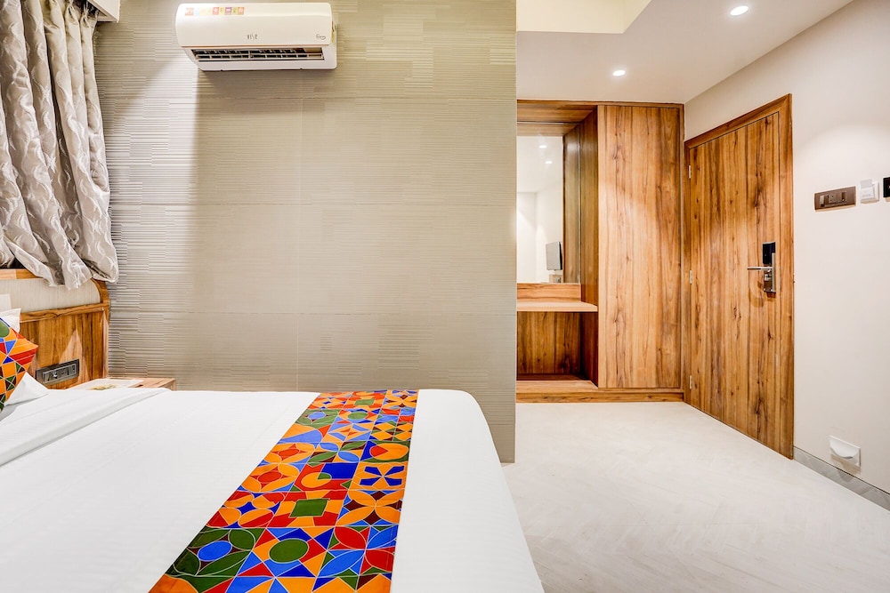 Fabhotel Mood Inn