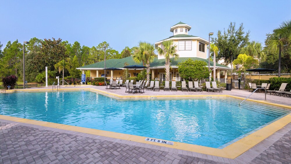 Cozy Cove Caribe Escape for 8!