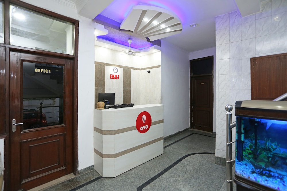 Lobby & Reception