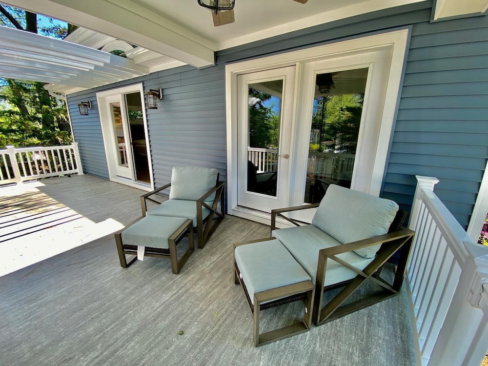 Laurel Street 114