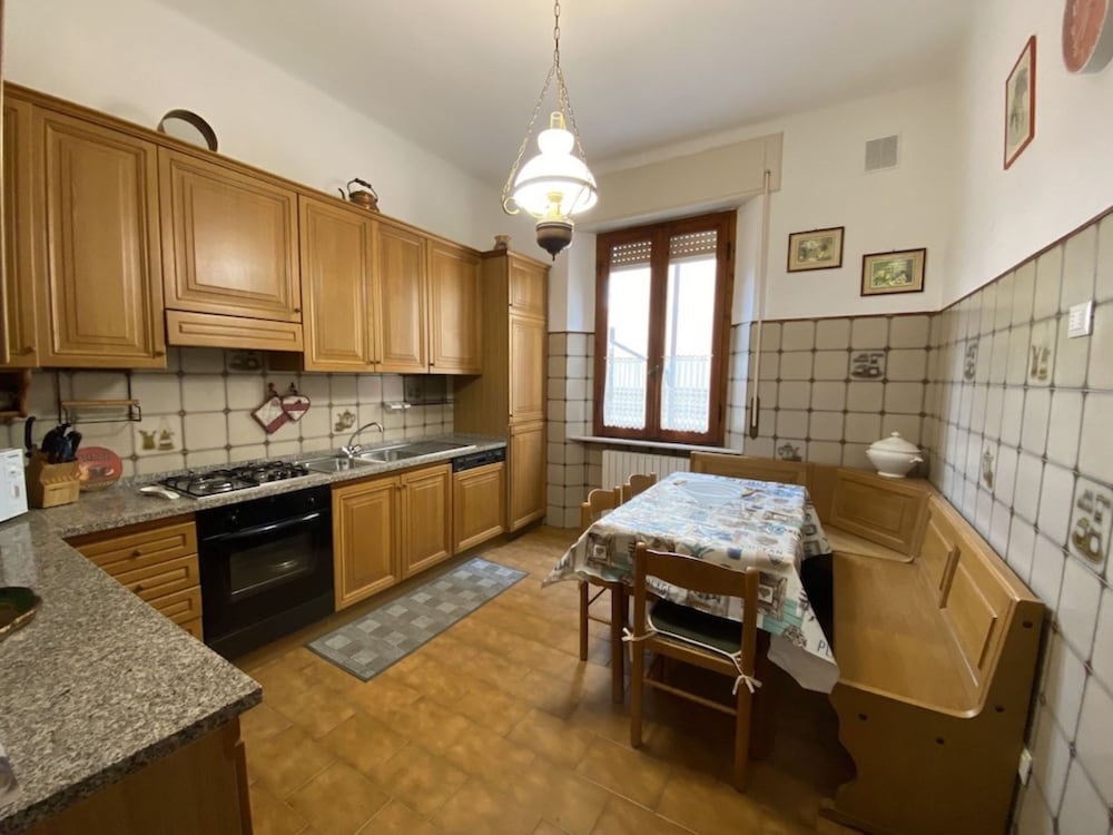 Four-room Apartment 6 Sleeps IN Princess Area-rif Came