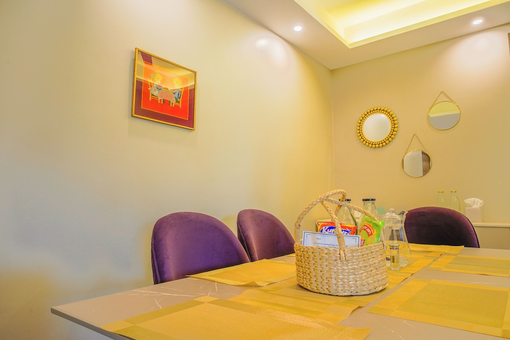 Alaya Stays Veera Marina 3 BHK Apartment