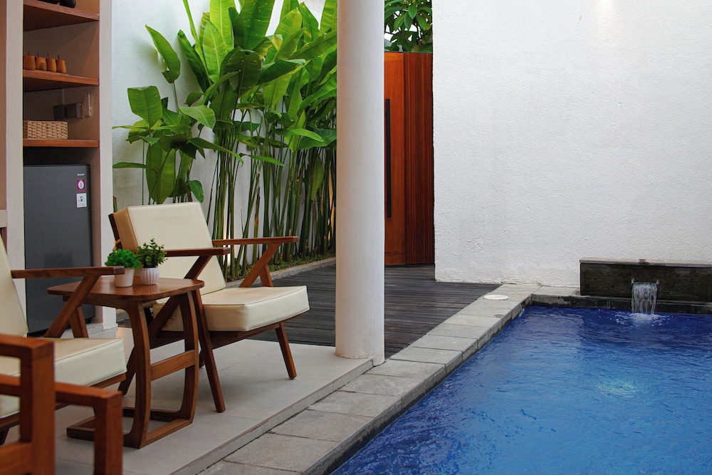 LaLuxe Villa and Residence