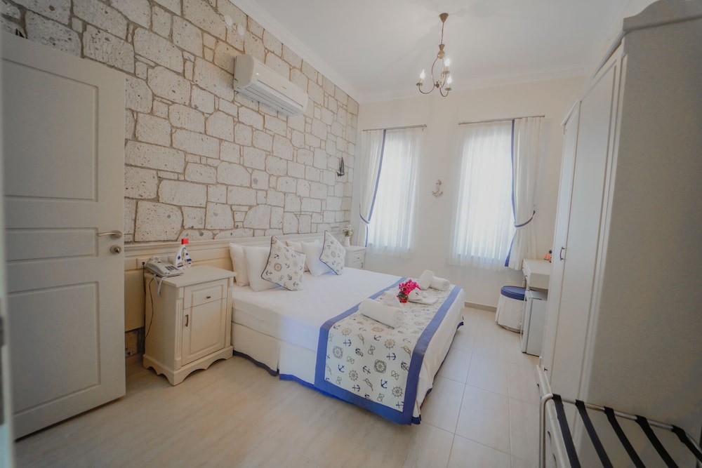 Alacati Marina Palace Otel - Image 47