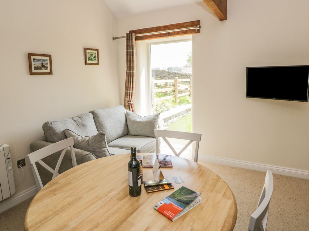 Lake Farm Cottage view 5
