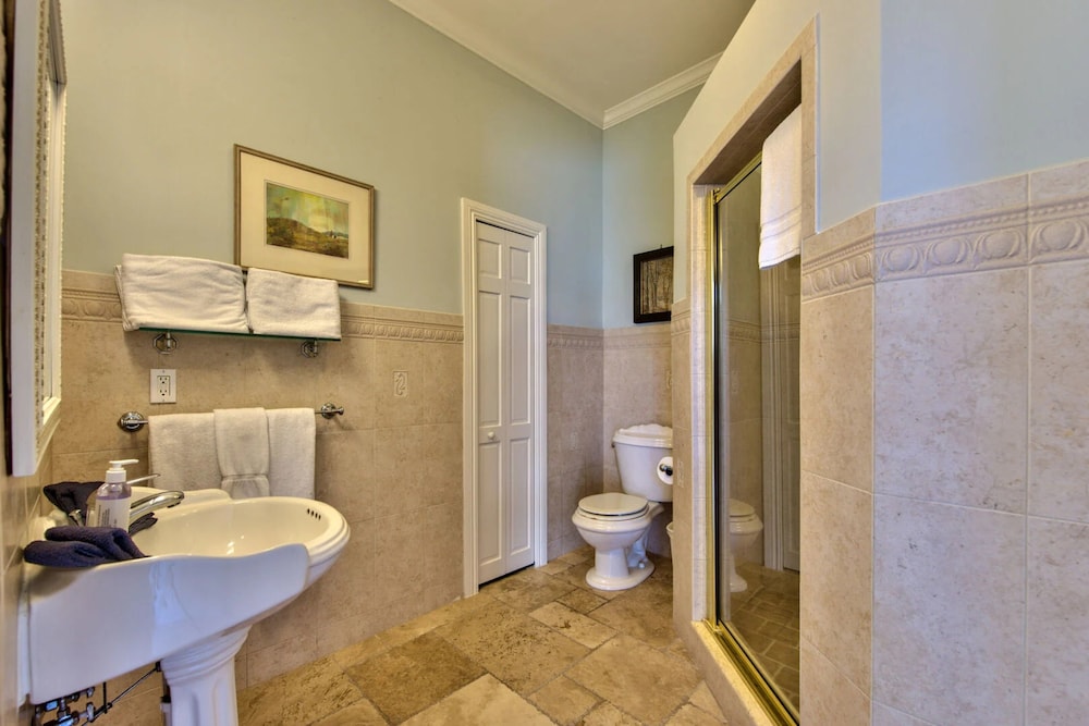Knickerbocker Suite 06 22 view 2