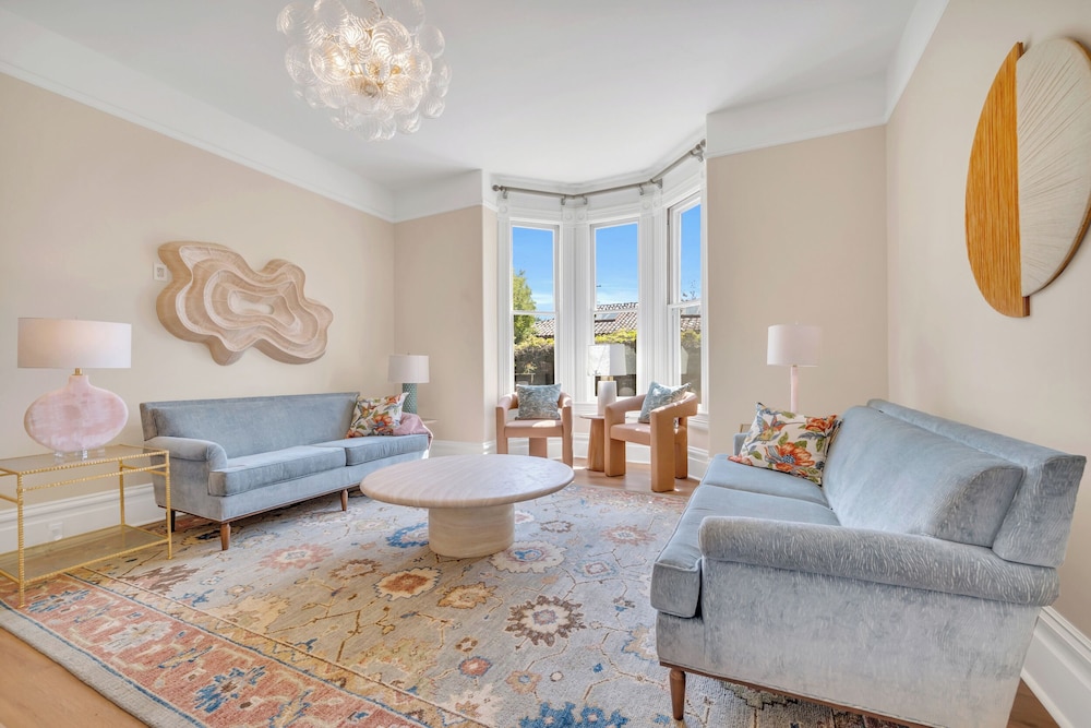 Hennessey Estate