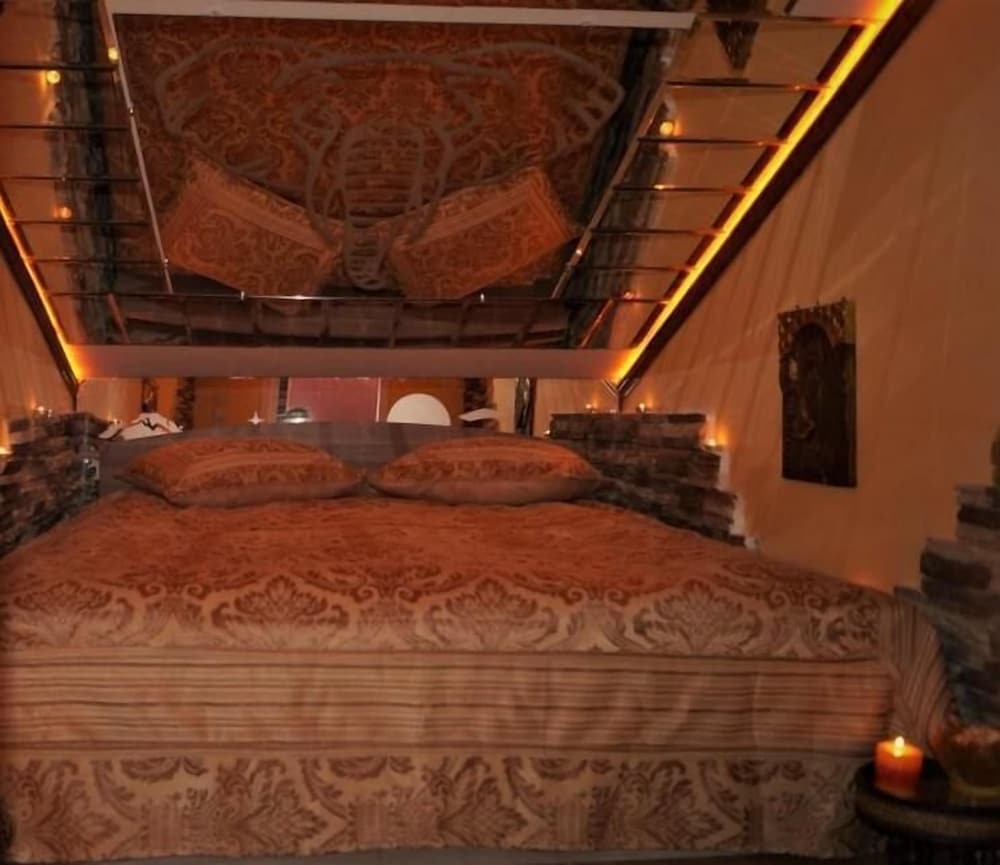 VIP Guest House Nevsky - Hostel