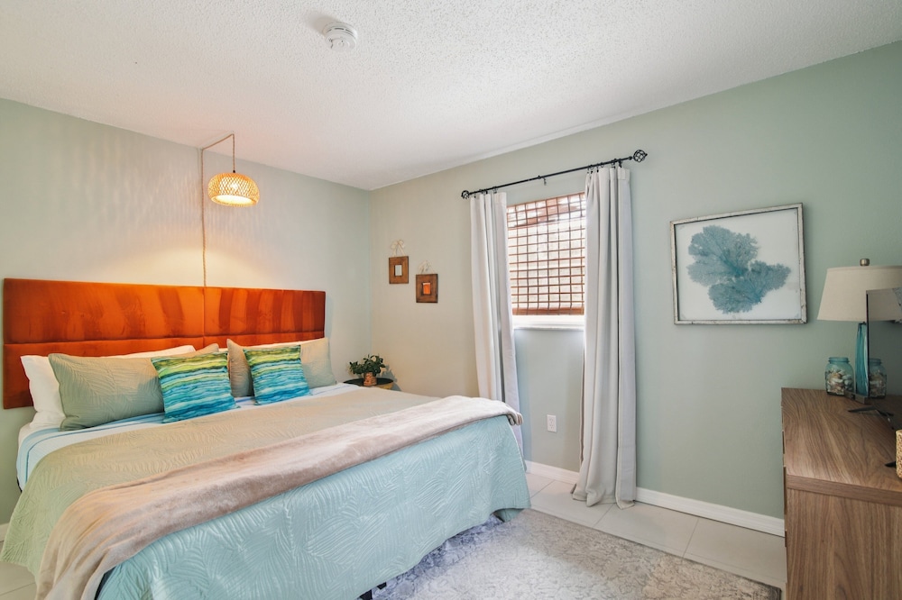 Crystal Blue Haven 3 Bedroom Cottage