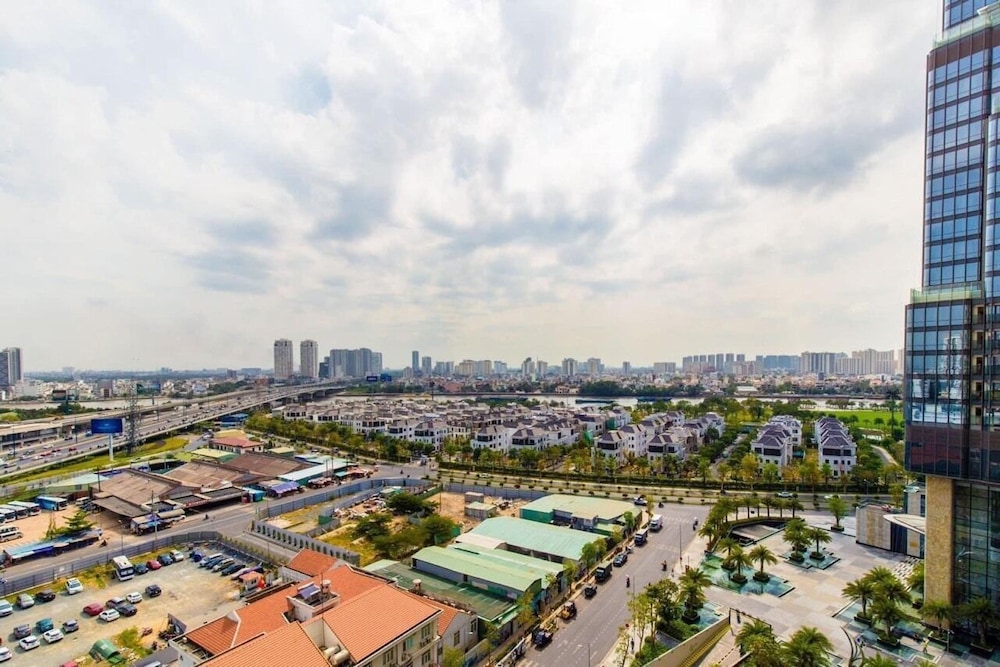 Landmark Apartment in Vinhomes Central Park