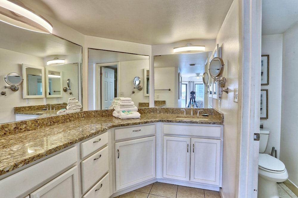 Land's End 5-302 Gulf-bay Front - Premier