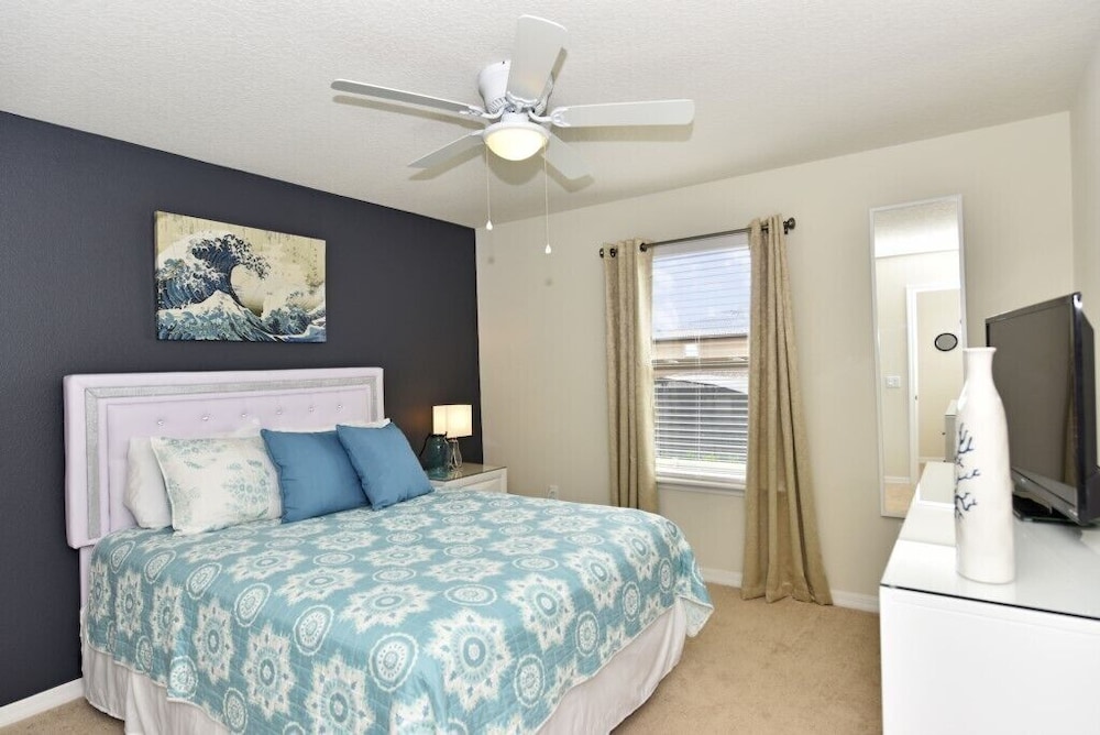 Windsor At Westside-2112amwjil 7 Bedroom Home by RedAwning view 4