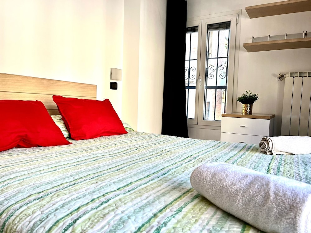 Modern apartment center of Bologna view 5