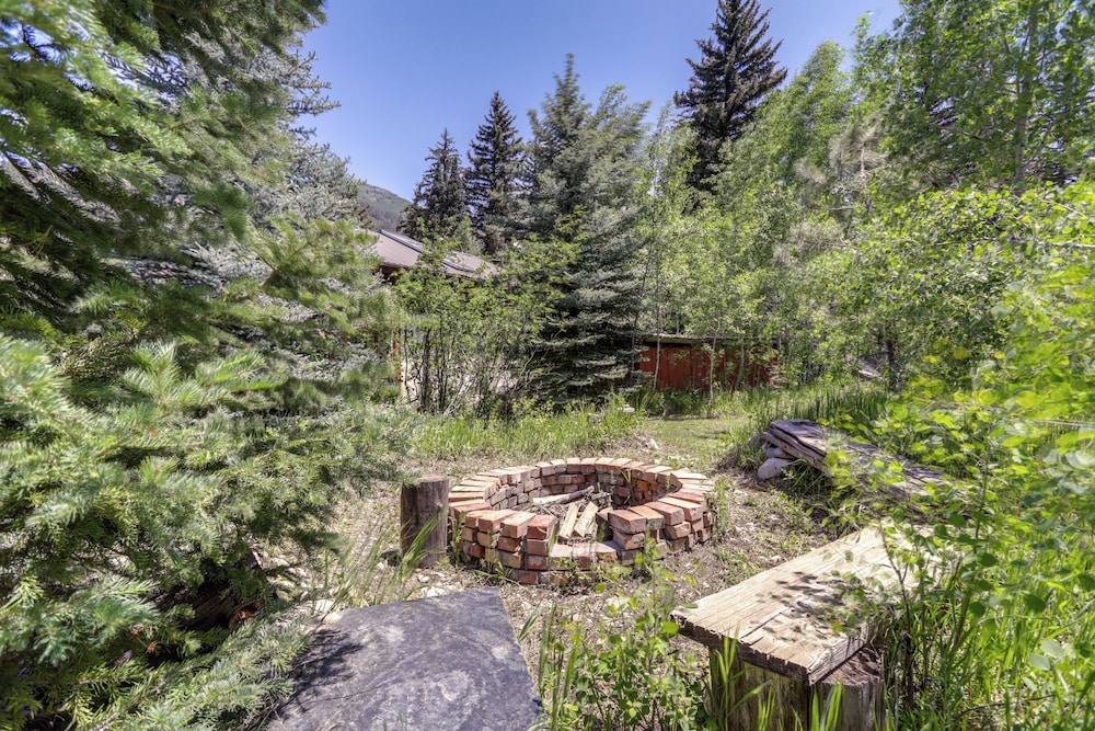 Mountain Chalet Getaway: Steps to Crystal River! view 2