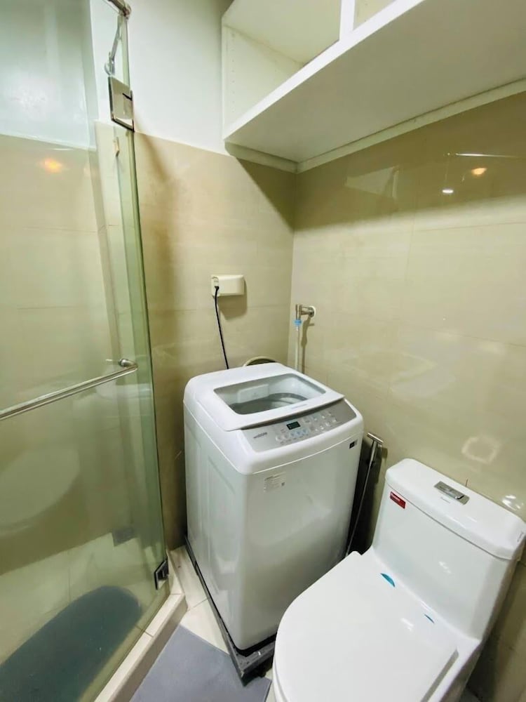 Shore 2 Tower 1 Unit 1290