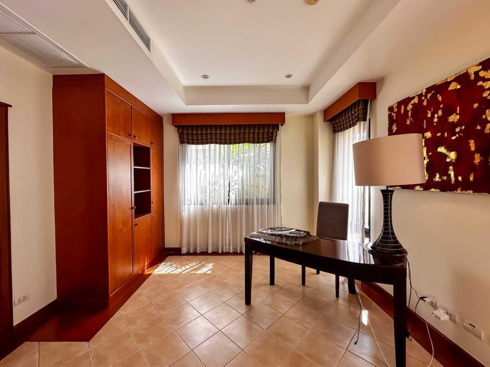 Beautiful 3-bed Villa in Cherngtalay, Thalang