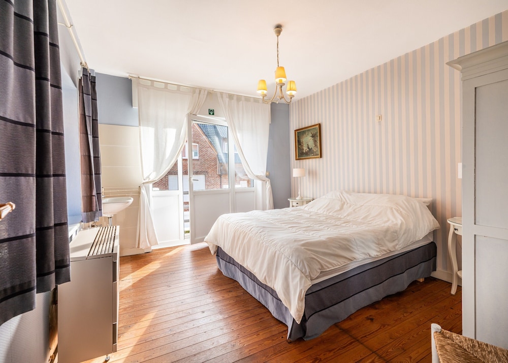 Villa Near Belgian Coast With Sea Views