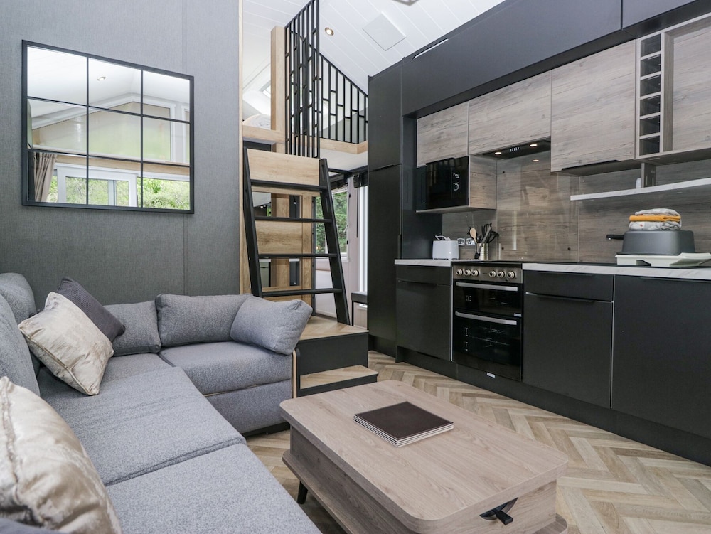 Lingy Luxury Family Pod