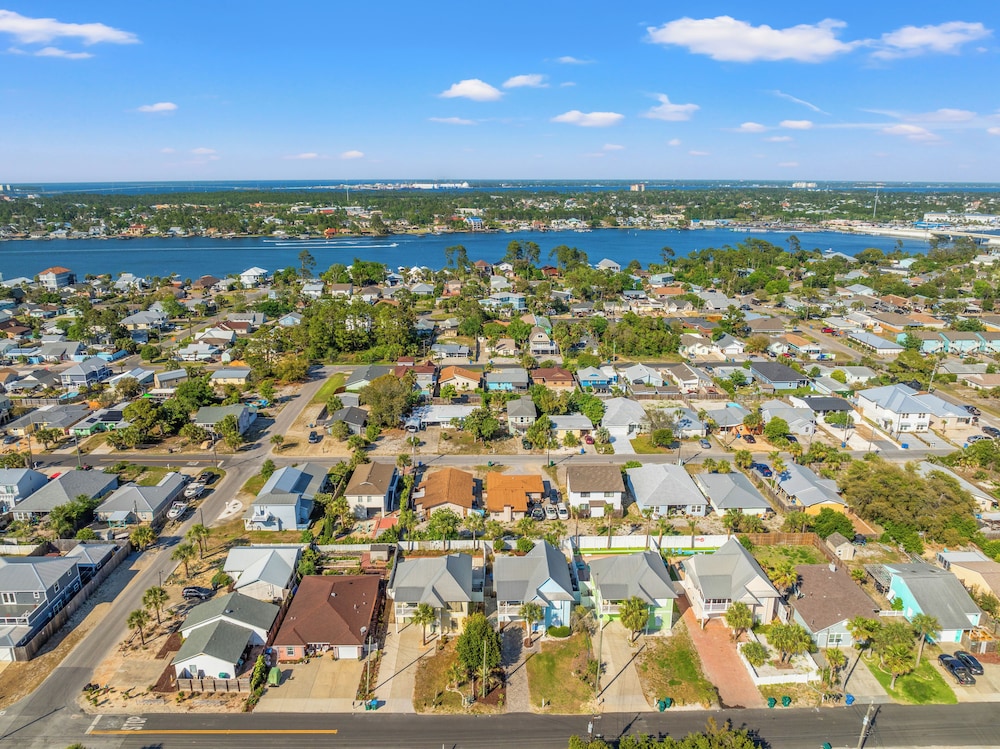 Seafoam Beautiful 3BR Home With Heated Private Pool - 4 Min Walk to Beach!