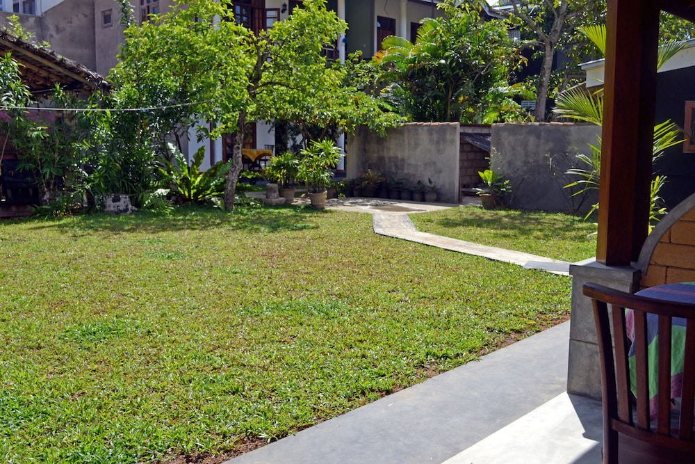 Palitha Guesthouse Hotel Dandelion 
