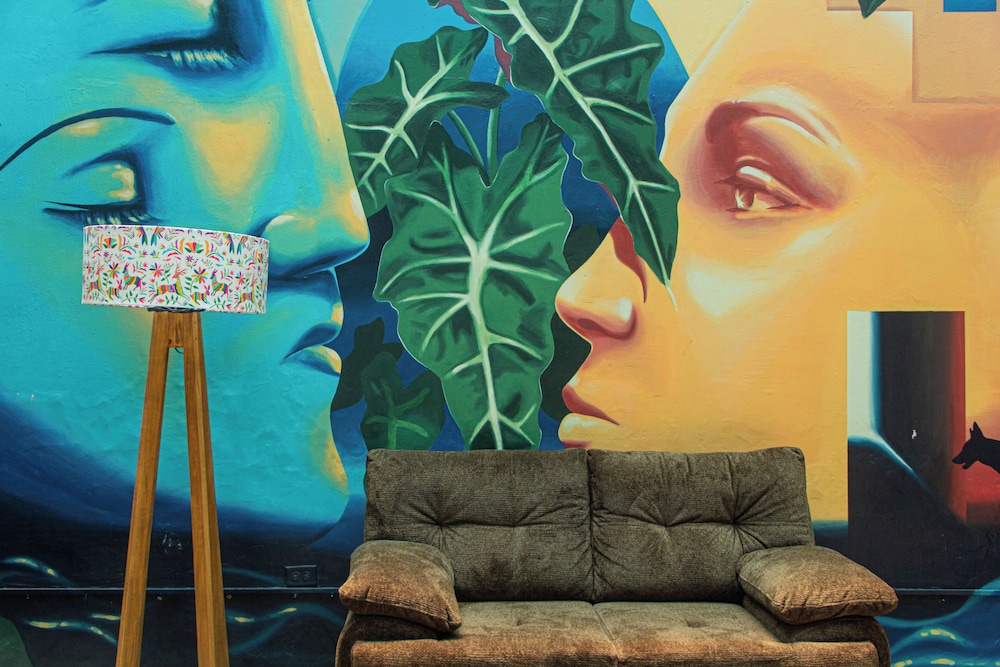 El Pinche Hostal