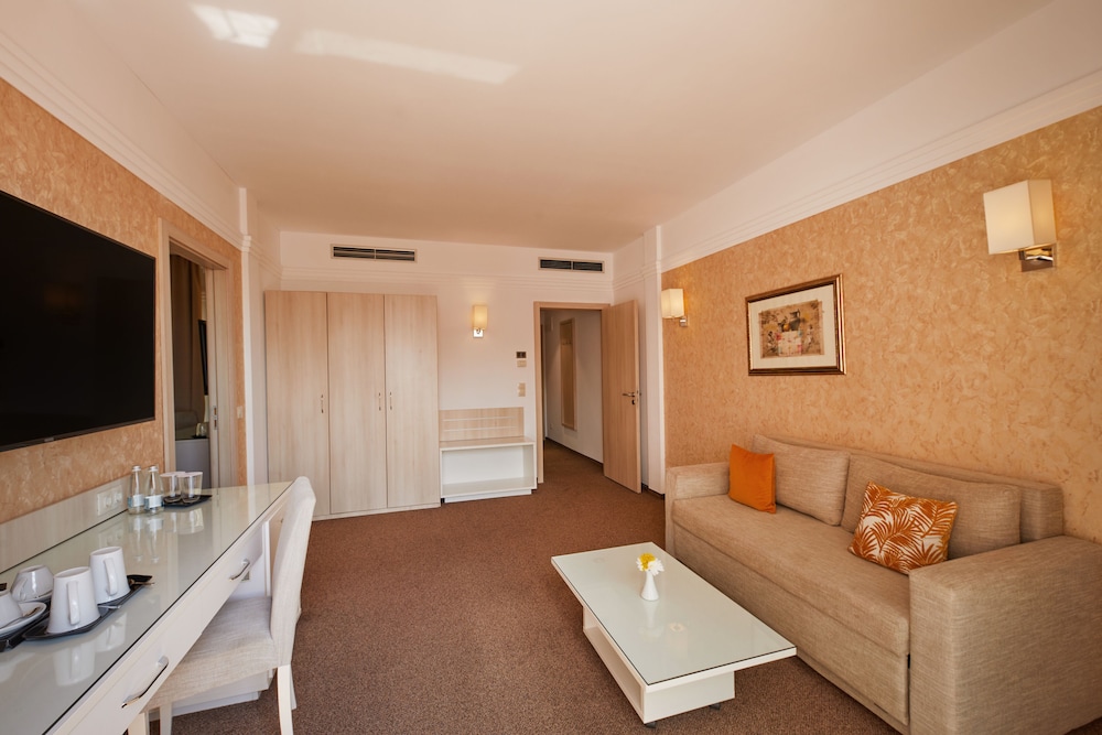 Dreams Sunny Beach Resort & Spa Premium All Inclusive