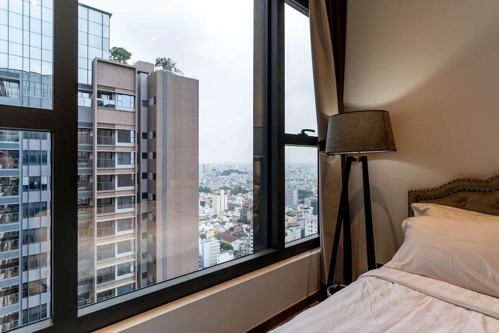 The MarQ Luxury 2BR Apt Central D1