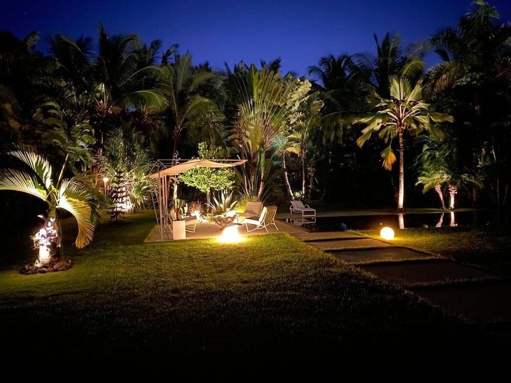 Villa Joyosa- Las Terrenas Beachfront Villa