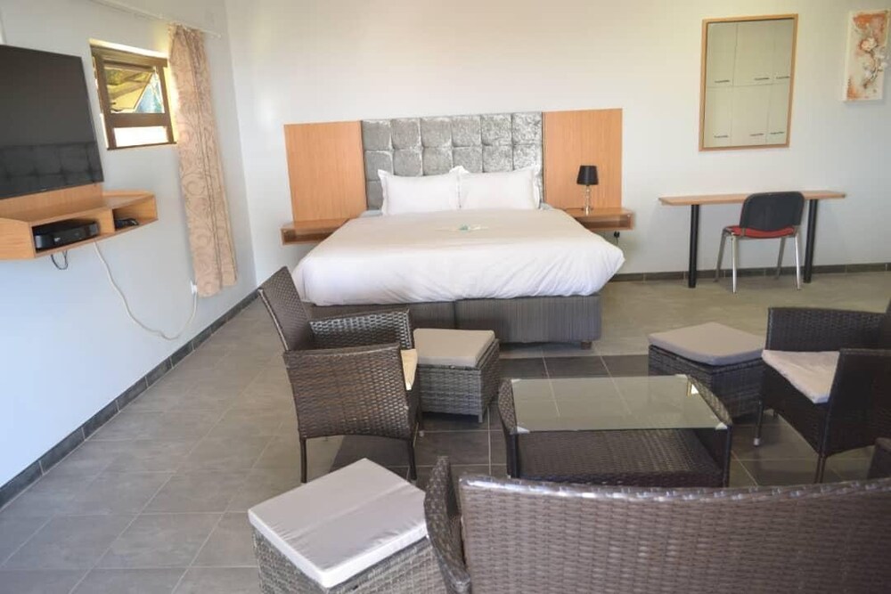Eastern Highlands Retreat view 2