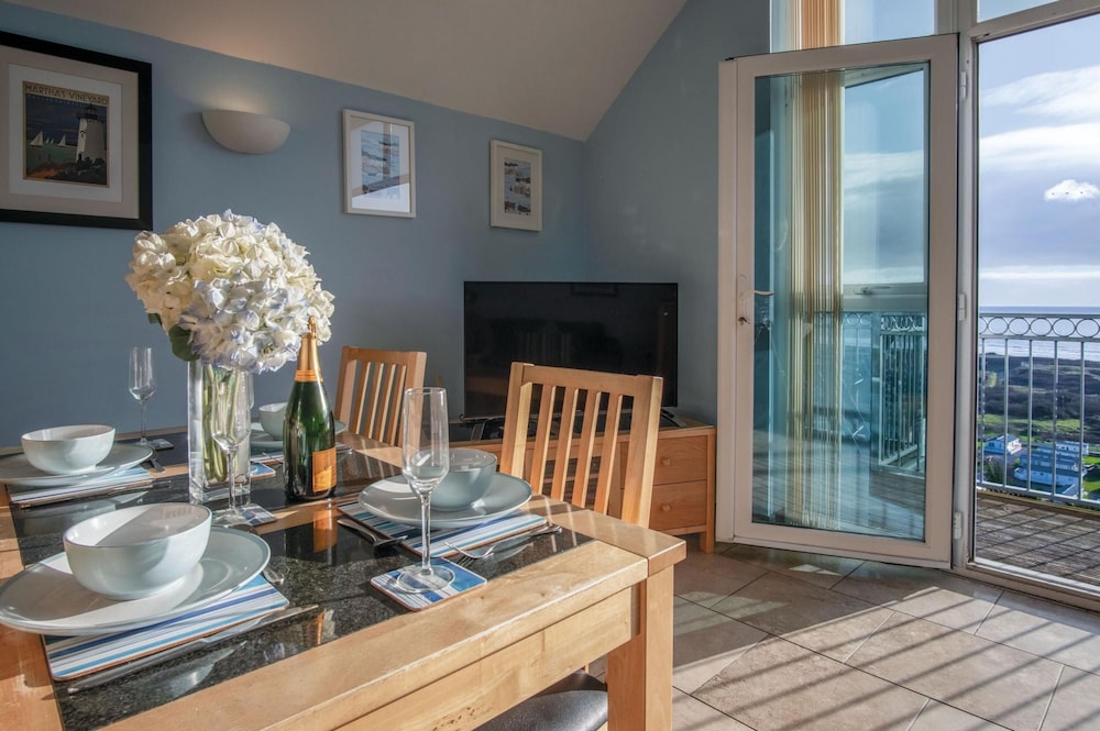Ewyn Y Don - 2 Bedroom Apartment - Pendine