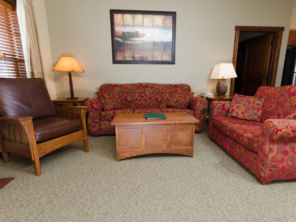 Soaring Eagle Lodge